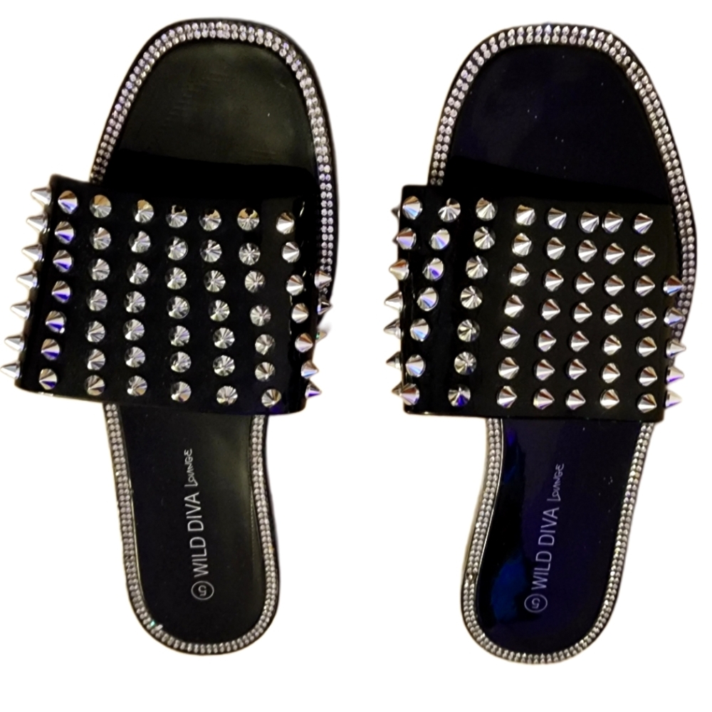 Wild Diva Black Open Toe Jelly Sandal With Spikes Size 5